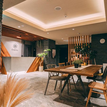 R Hotel Honmachi โอซาก้า ภายนอก รูปภาพ