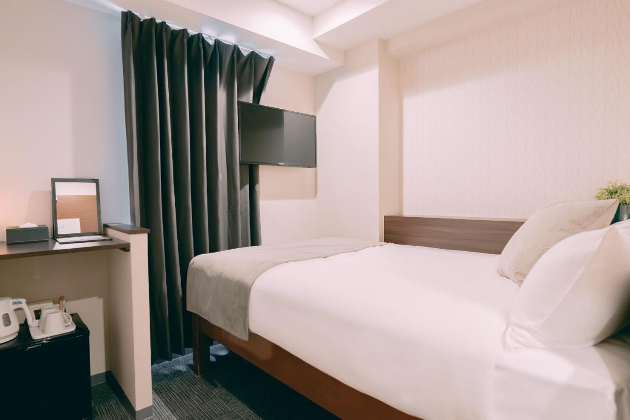 R Hotel Honmachi โอซาก้า ภายนอก รูปภาพ