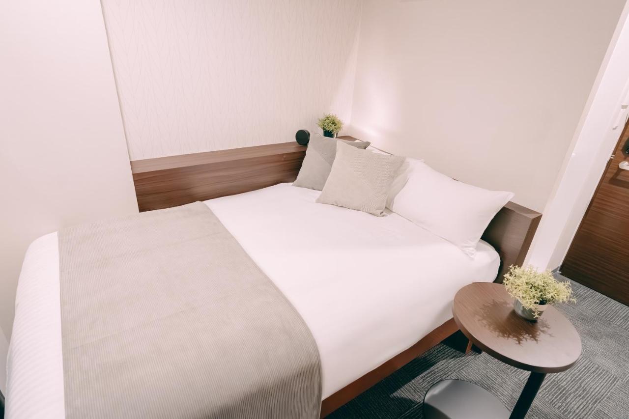 R Hotel Honmachi โอซาก้า ภายนอก รูปภาพ